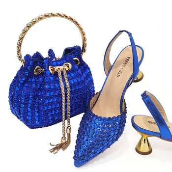 Итальянский дизайн, новинка 2023 года, Модный комплект женской обуви и сумки синего цвета с украшением в виде разноцветных кристаллов для вечеринки